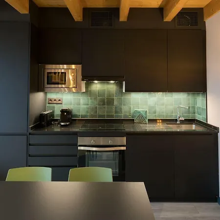 Y La Santilar * يانس