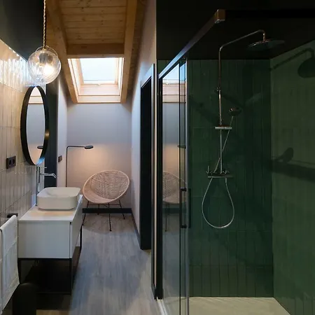 Y La Santilar Apartment *